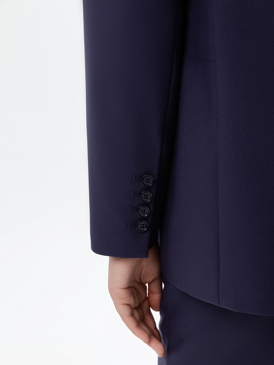 Классический удлиненный двубортный жакет