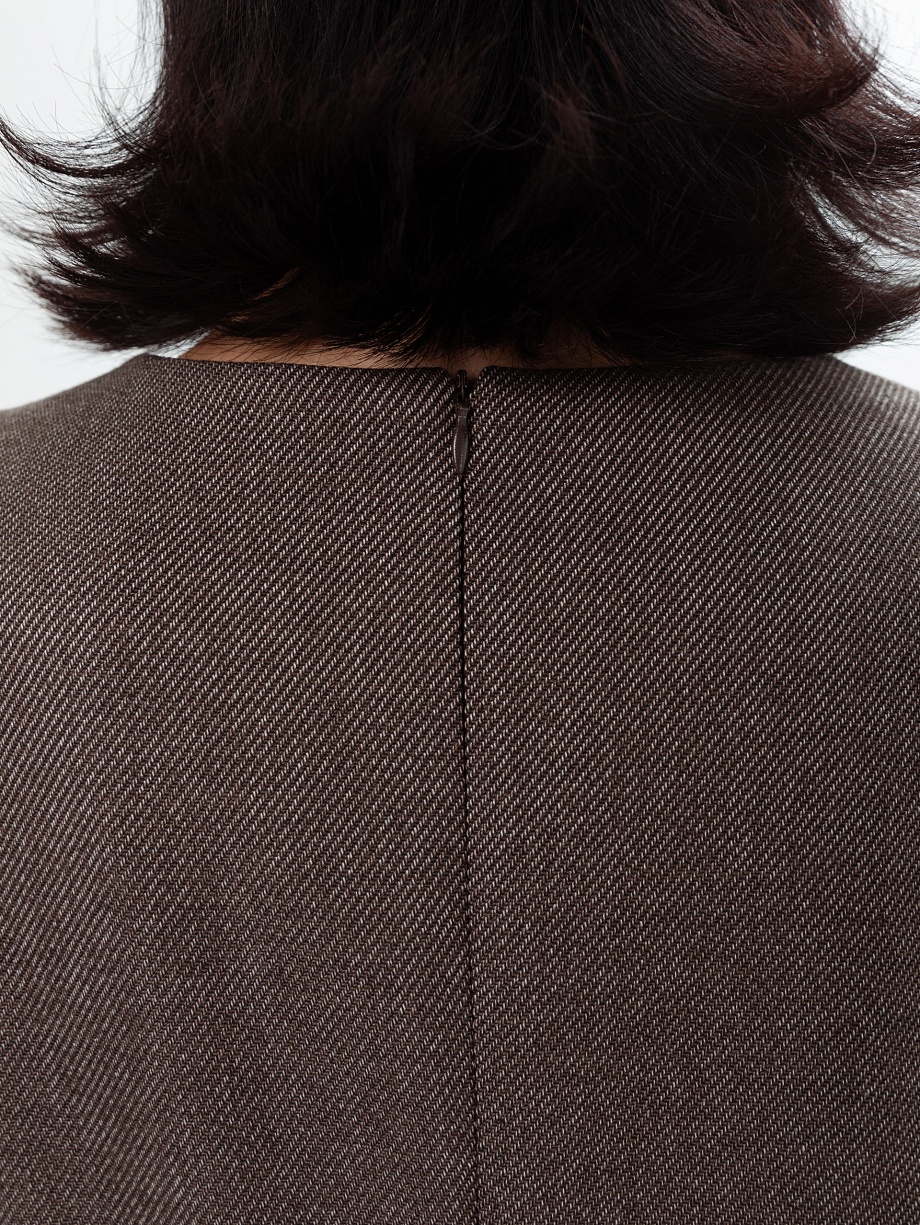 Приталенное платье миди из костюмной ткани