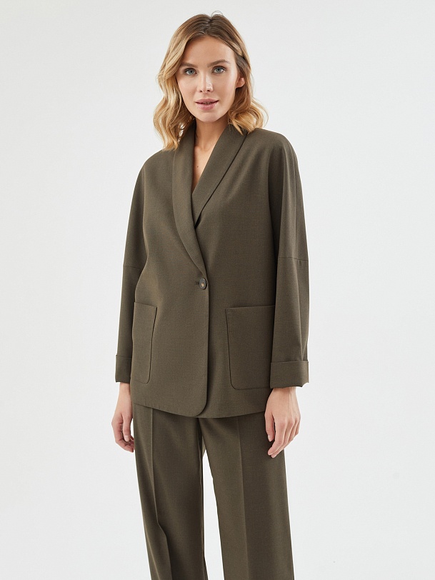 Жакет из костюмной ткани с поясом