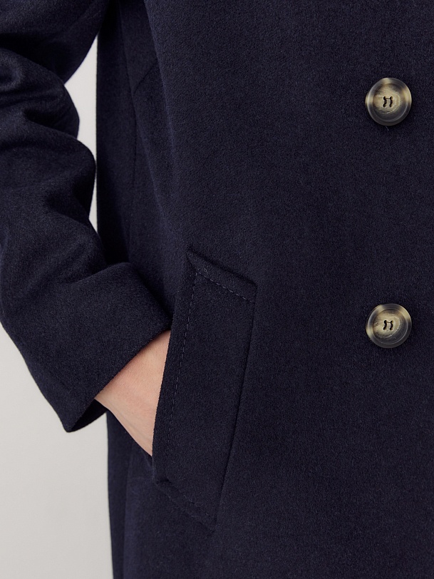 Двубортное пальто-кокон с мембраной