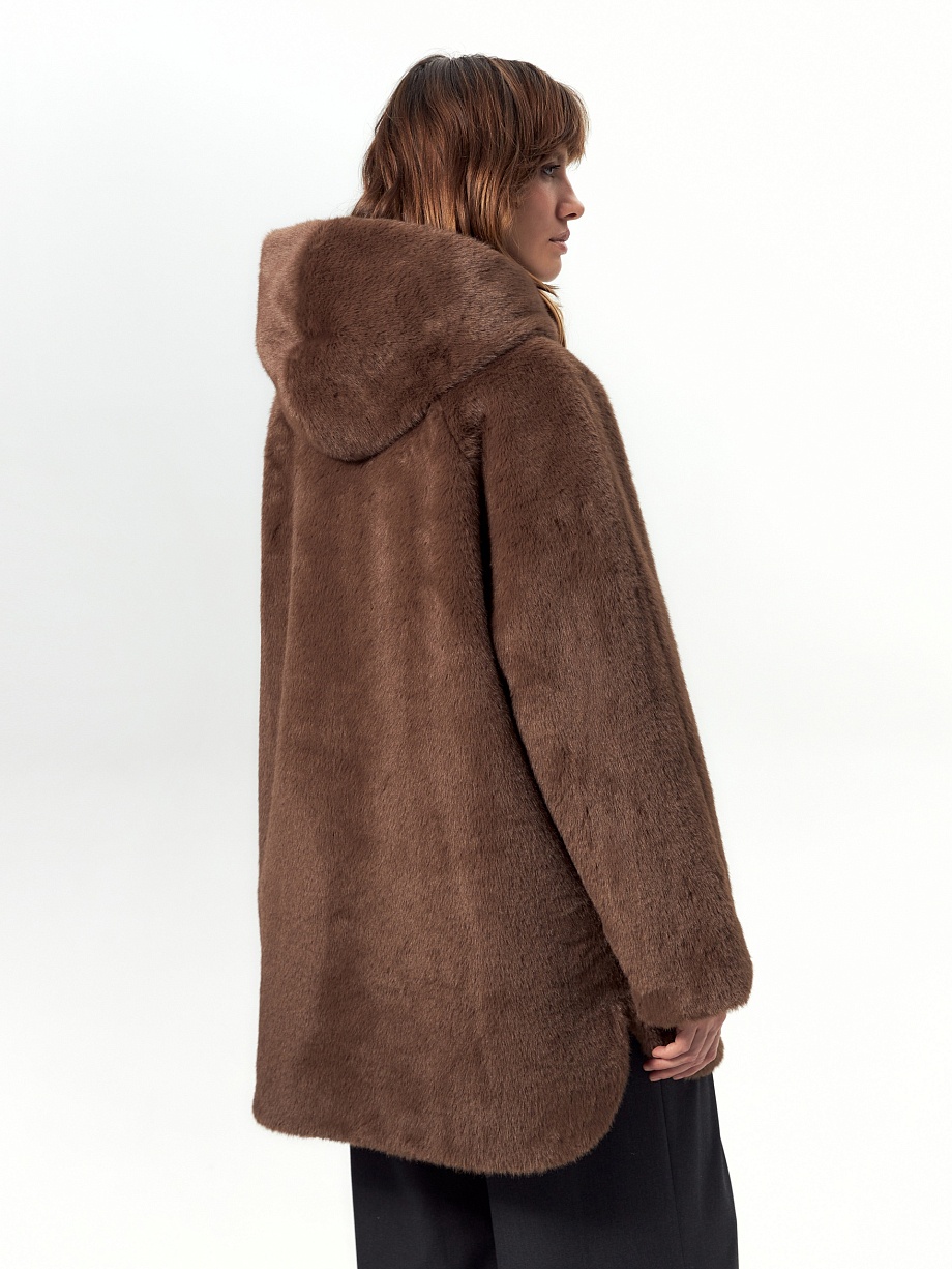 Укороченная экошуба с утеплителем и мембраной