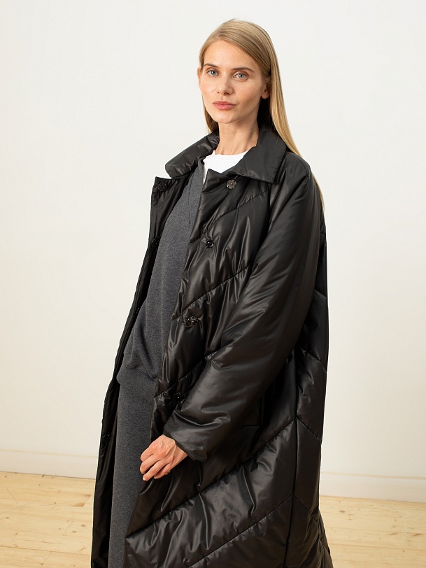 Пальто зимнее с мембраной и отстегивающимся воротником
