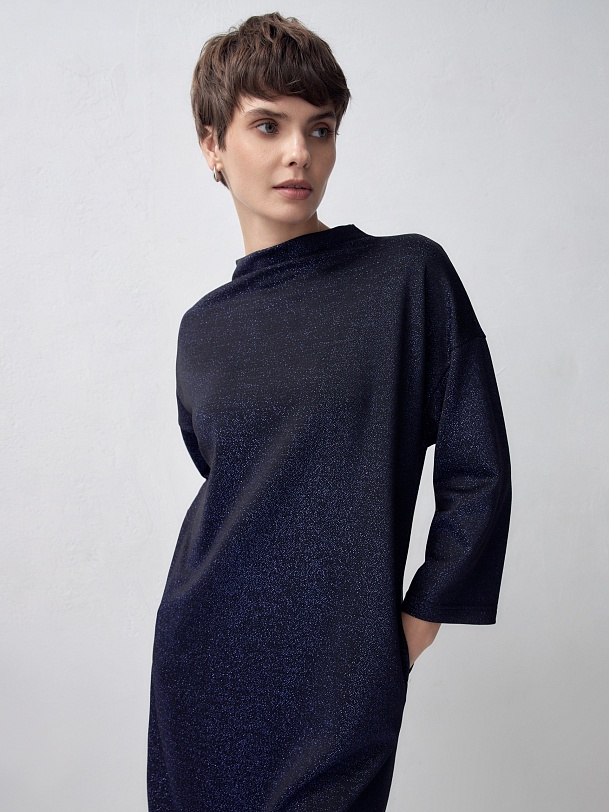 Свободное платье из трикотажа с люрексом