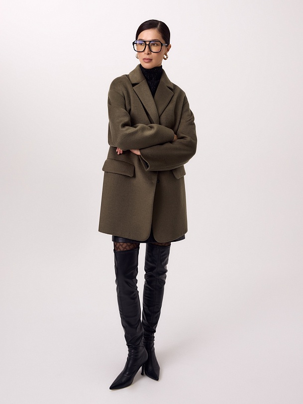 Демисезонное полупальто из шерсти