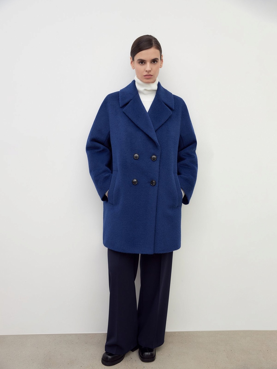 Зимнее пальто из премиальной длинноворсовой шерстяной ткани
