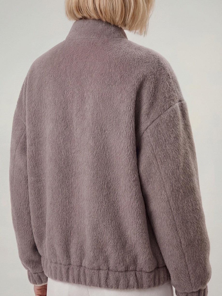 Бомбер из премиальной ткани