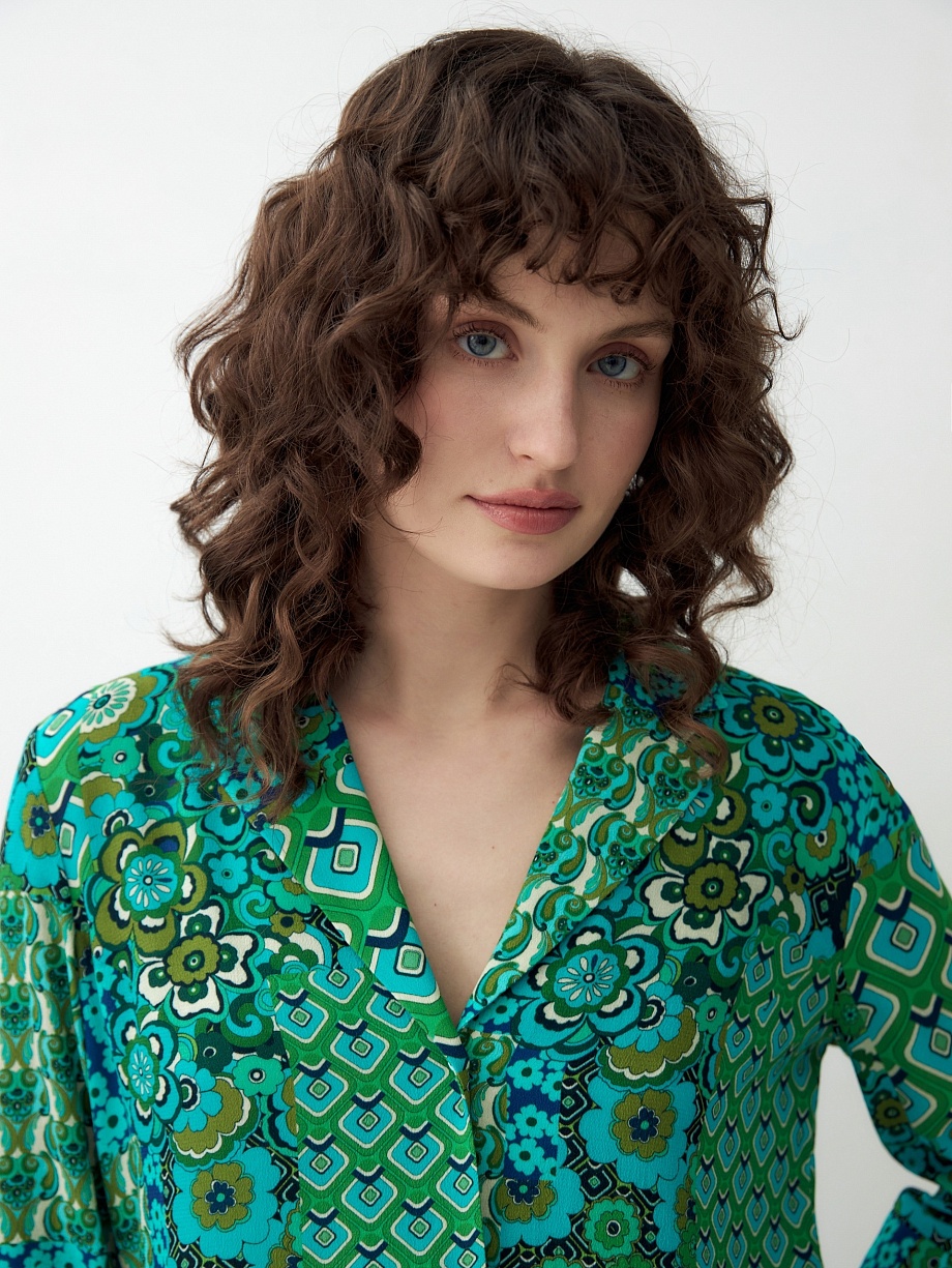 Летняя блуза из вискозы на пуговицах