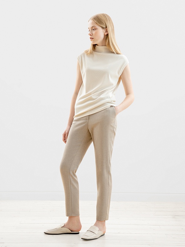 Джемпер из тонкого фактурного трикотажа