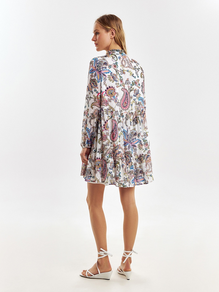 Короткое платье в стиле бохо