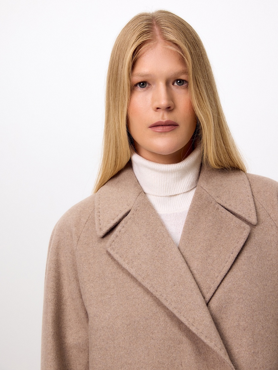 Пальто из шерсти с мембраной и утеплённой спинкой