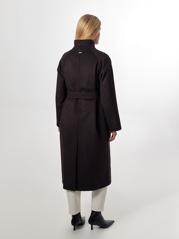 Шерстяное пальто с мембраной и утеплённой спинкой