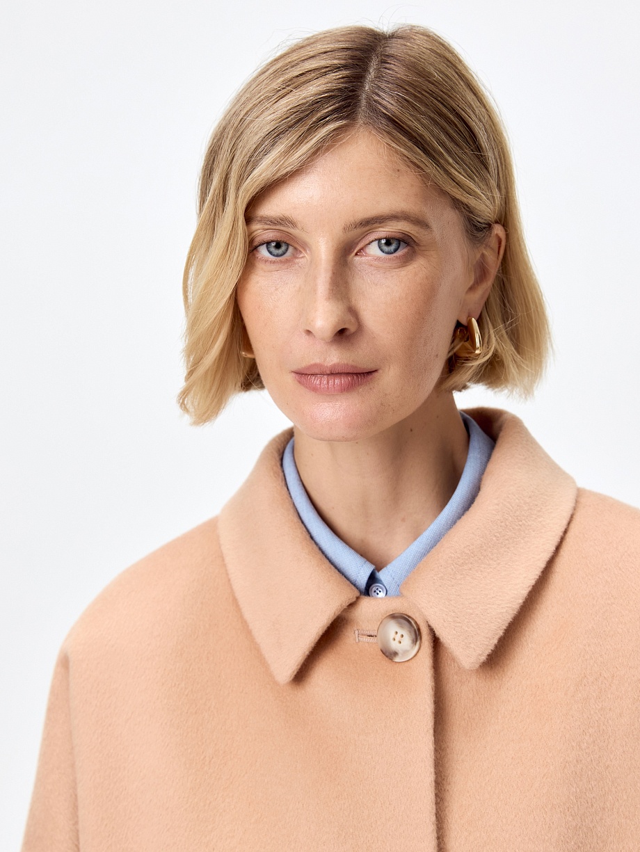 Шерстяное демисезонное пальто с мембраной