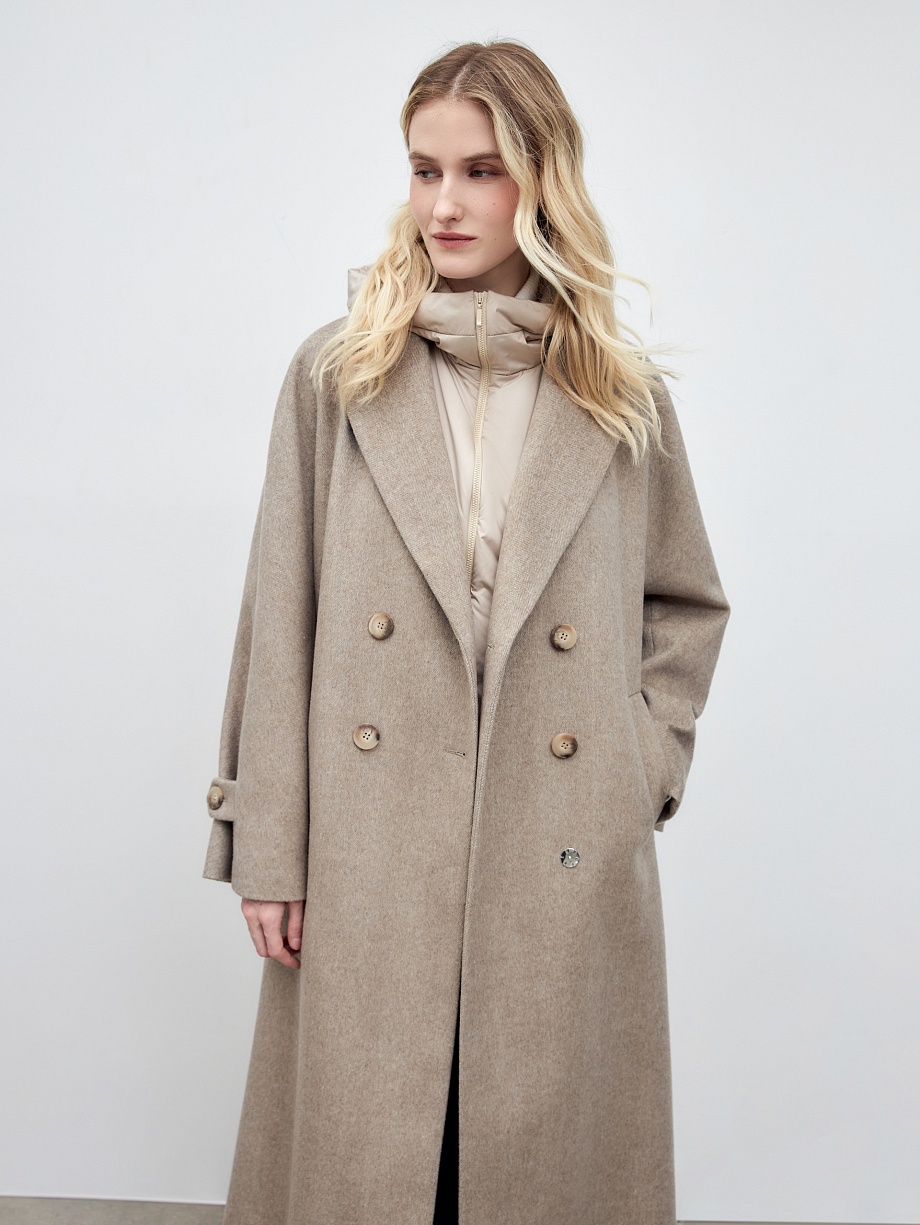 Шерстяное пальто с мембраной и утеплённой спинкой