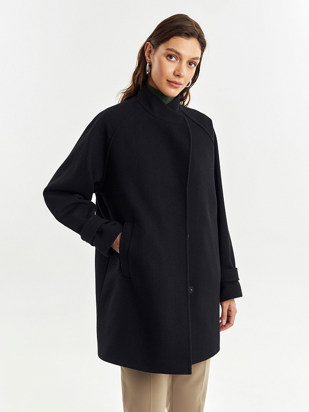 Полупальто из шерсти с мембраной и утеплённой спинкой