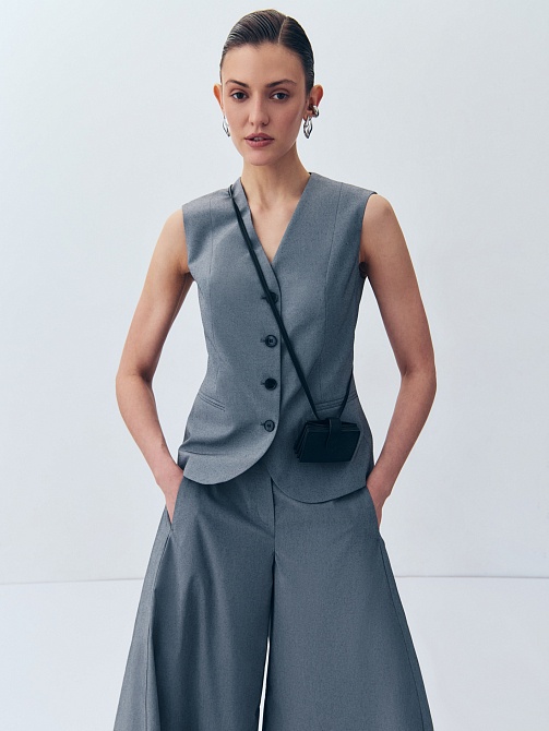 Жилет из костюмной ткани с хлопком