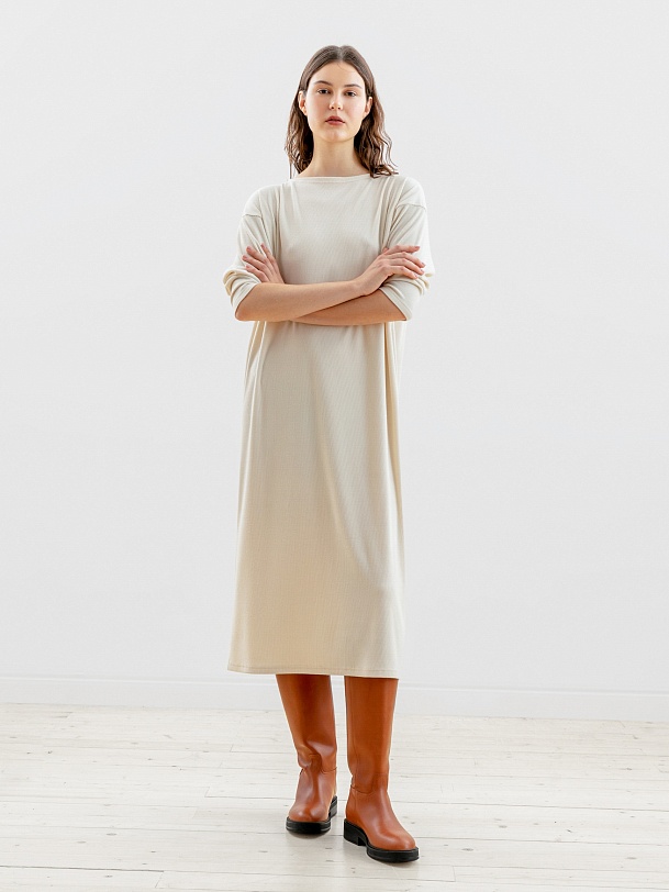 Платье прямое свободное длины макси