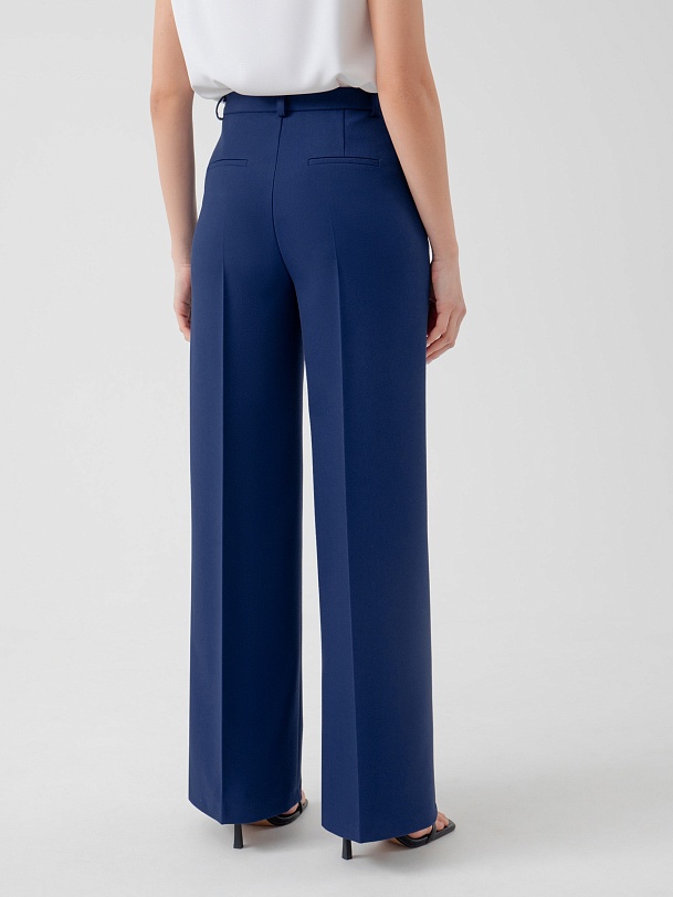 Брюки прямого силуэта из костюмной ткани