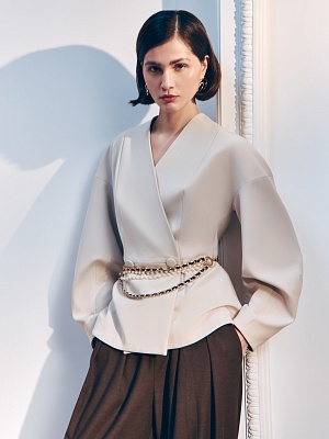 Приталенный жакет