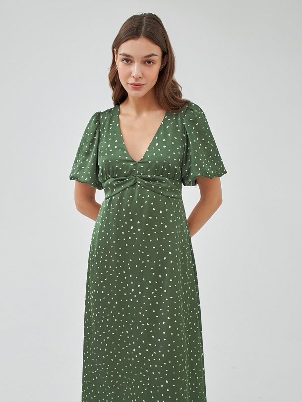 Платье в горошек с рукавами-буфами