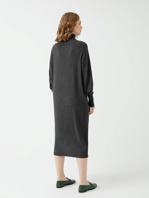 Платье длинное свободное