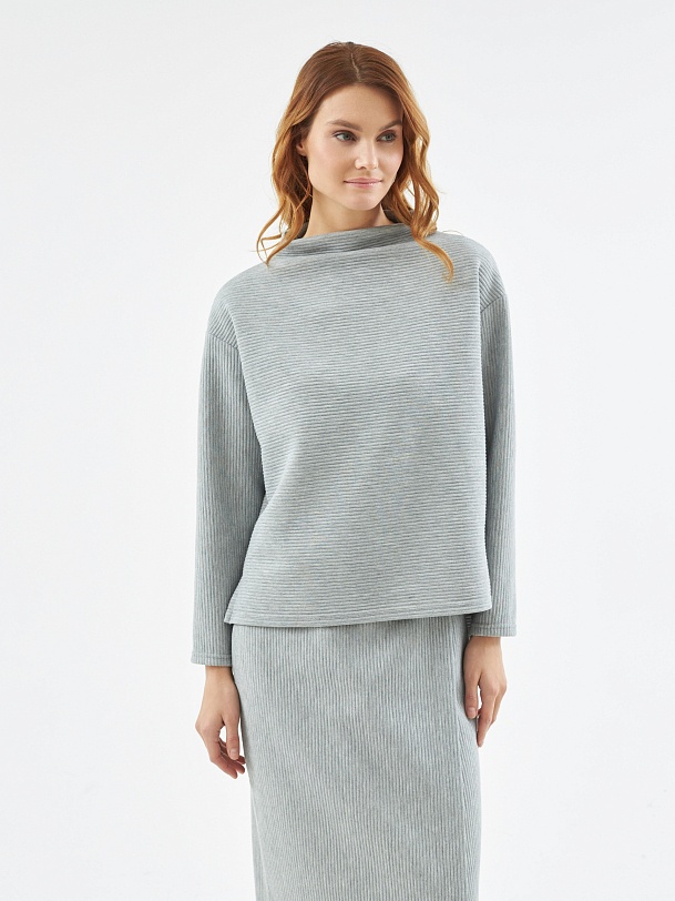 Джемпер прямого силуэта