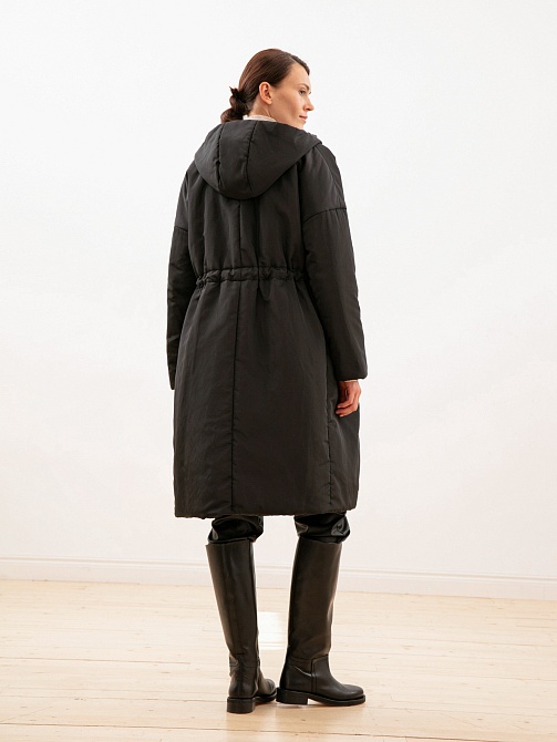 Зимнее пальто с мембраной, утеплителем и капюшоном