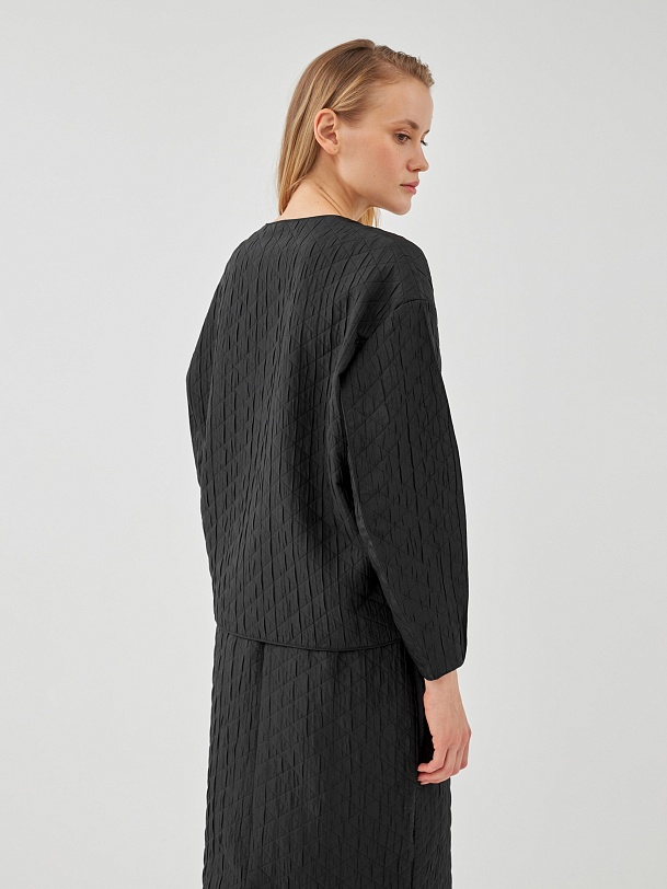  Свободный стеганый жакет на кнопках