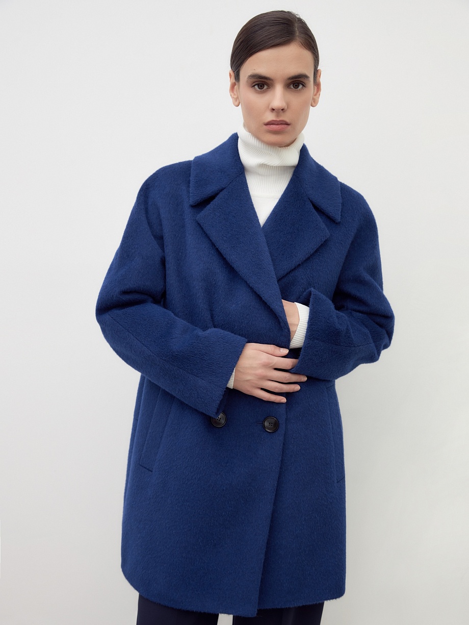 Зимнее пальто из премиальной длинноворсовой шерстяной ткани