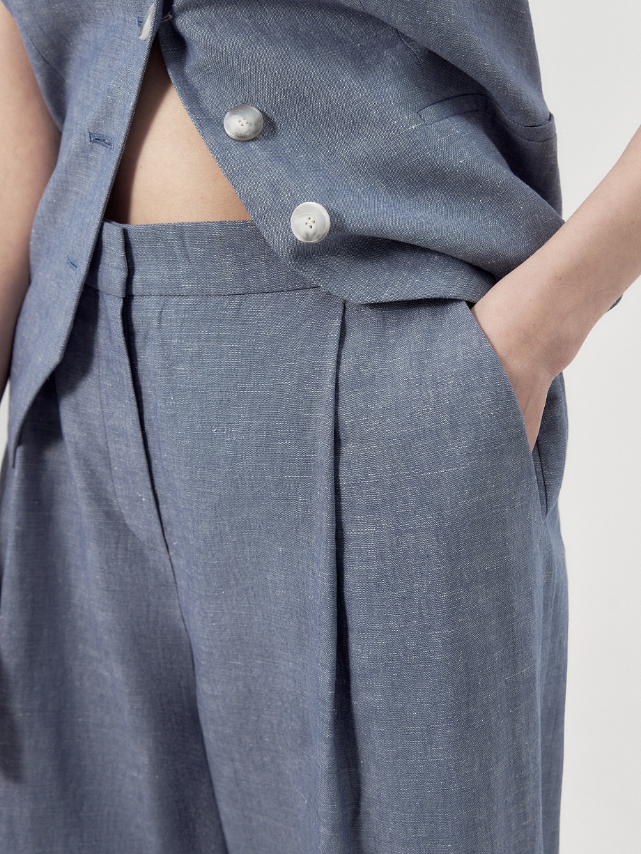 Широкие брюки со складками из хлопка и льна