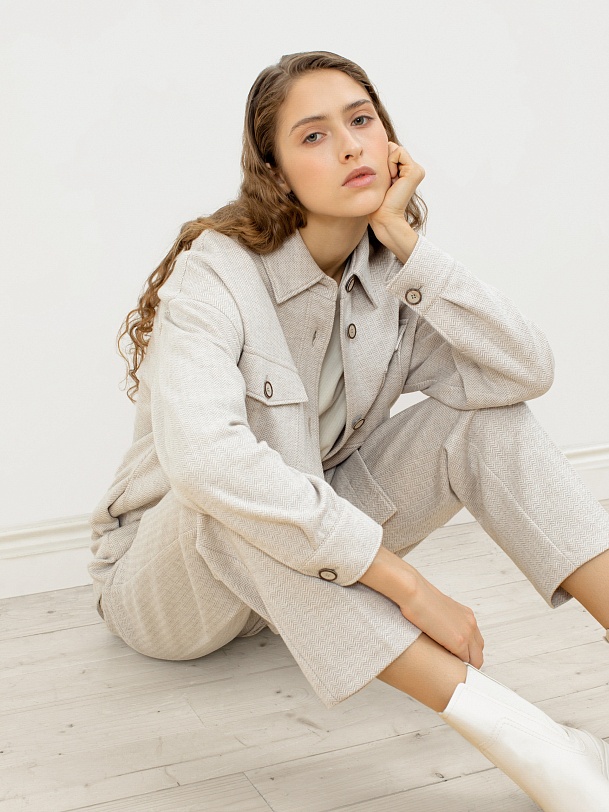 Жакет-рубашка с накладными карманами