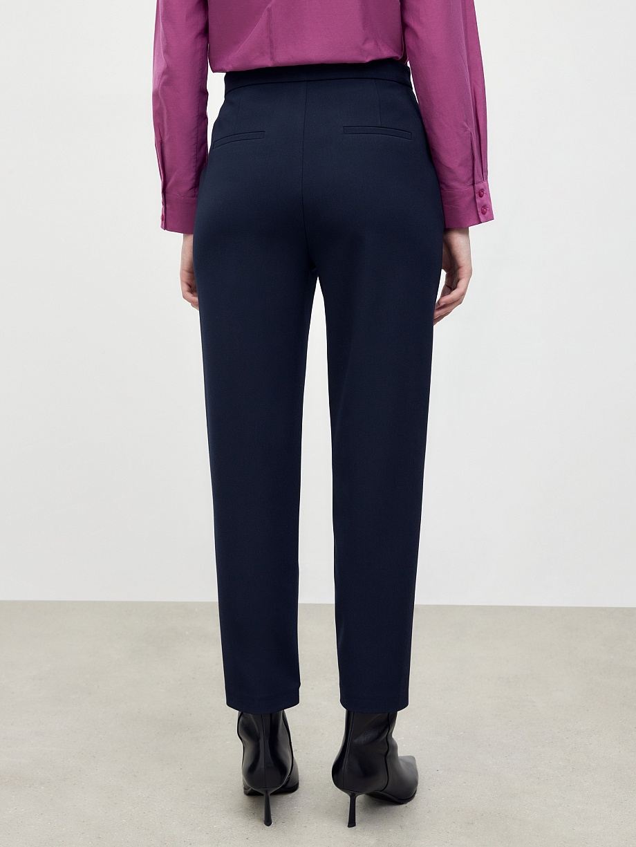 Утепленные зауженные брюки из костюмной ткани