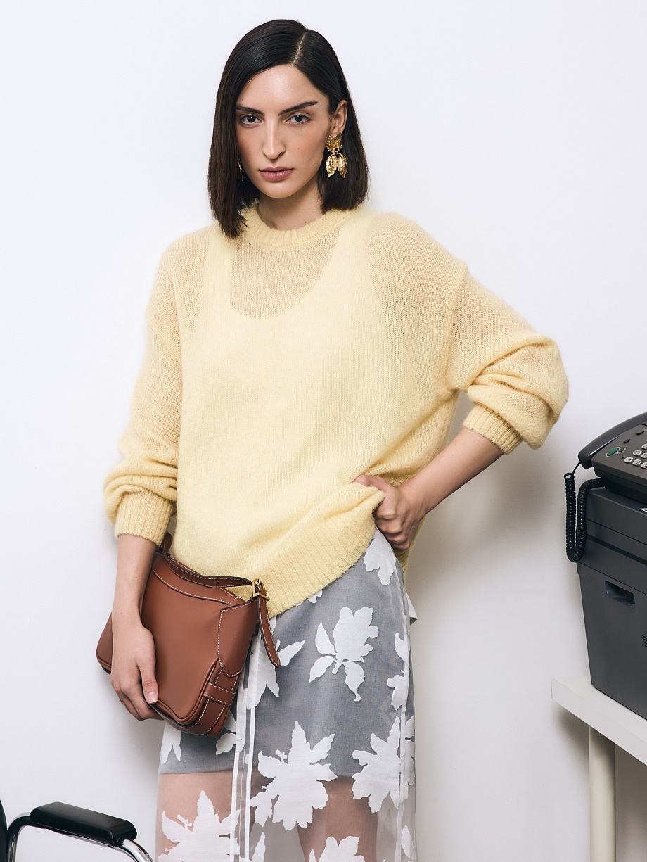 Джемпер из мягкого мохера и шерсти