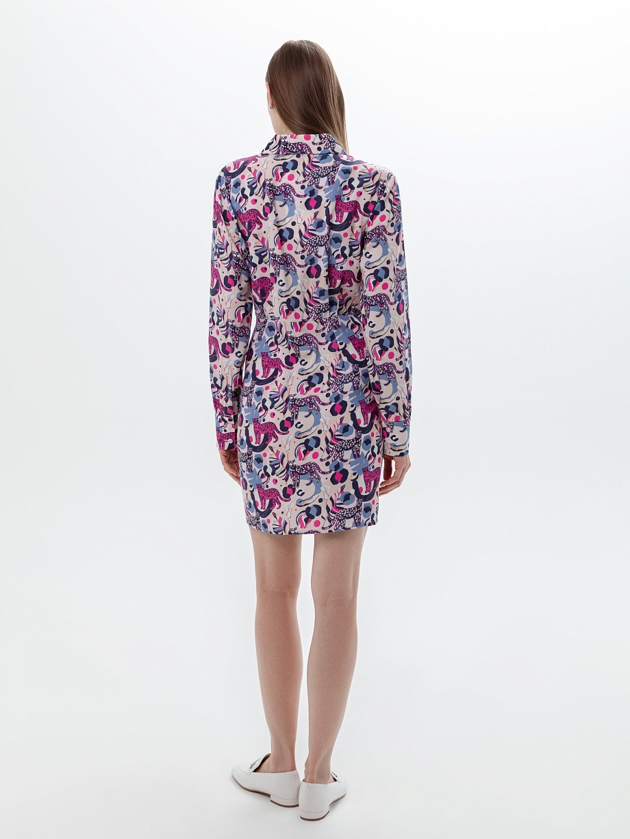 Платье-рубашка из вискозы в анималистичном принте