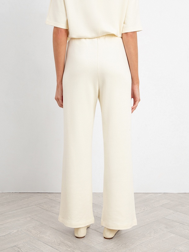 Брюки женские прямые трикотажные белые