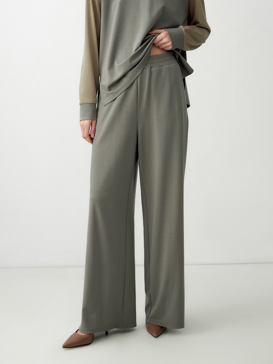 Широкие трикотажные брюки