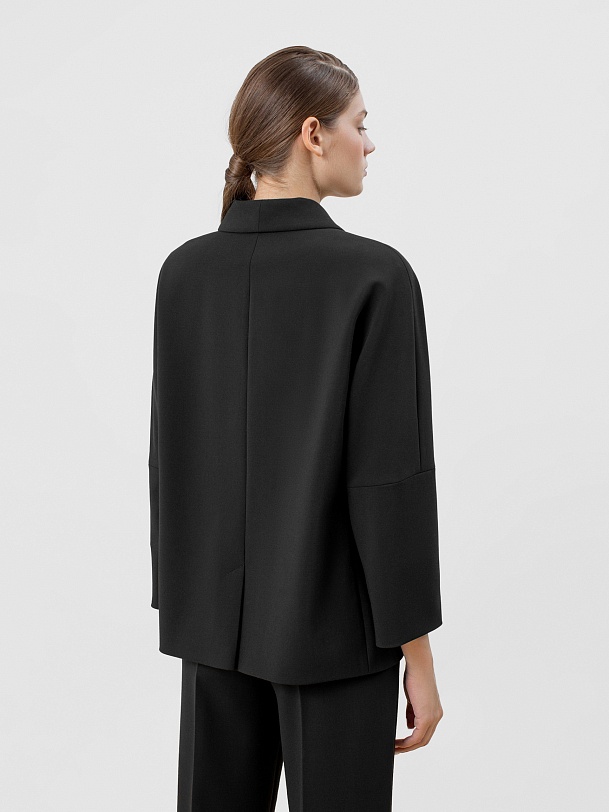 Жакет прямого силуэта