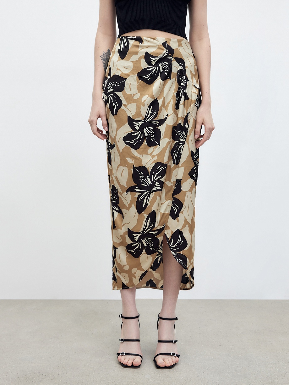 Летняя юбка из вискозы с цветочным принтом