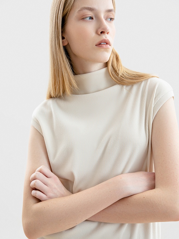 Джемпер из тонкого фактурного трикотажа