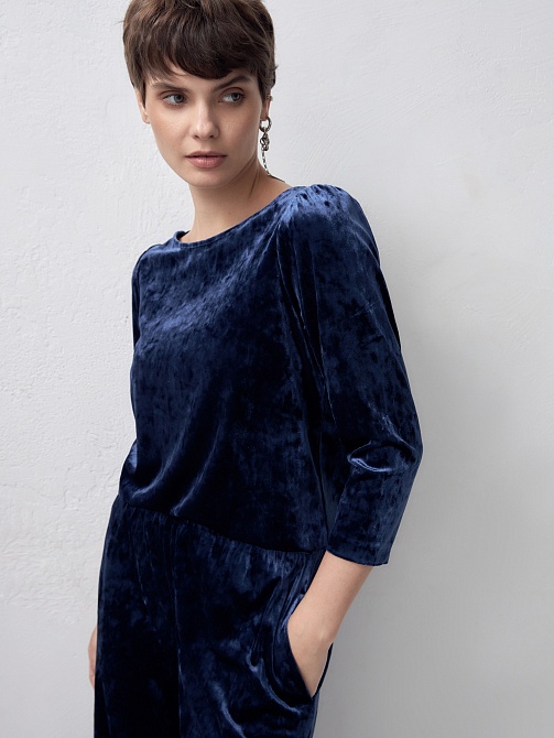 Джемпер с укороченными рукавами из бархатистой ткани