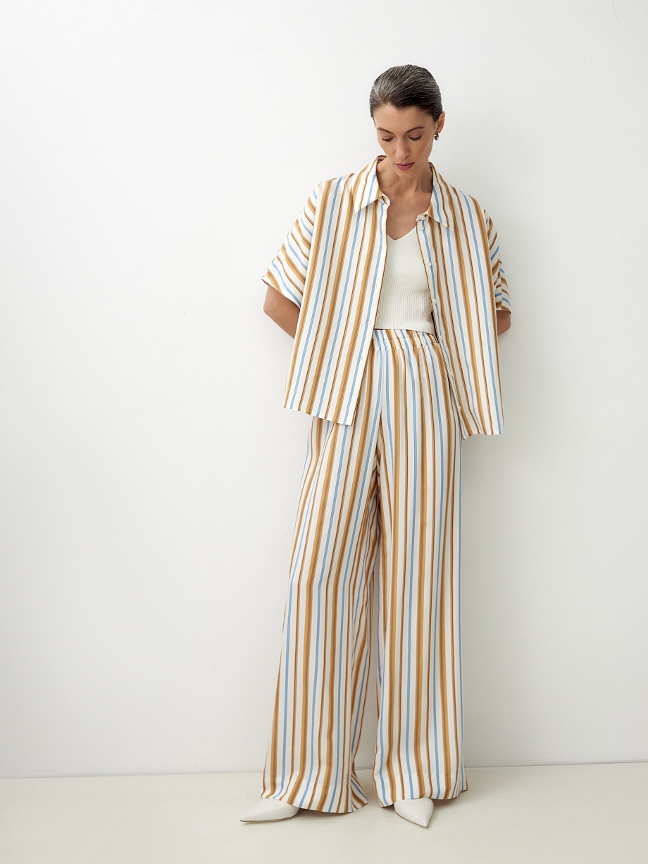 Широкие летние брюки из вискозы 