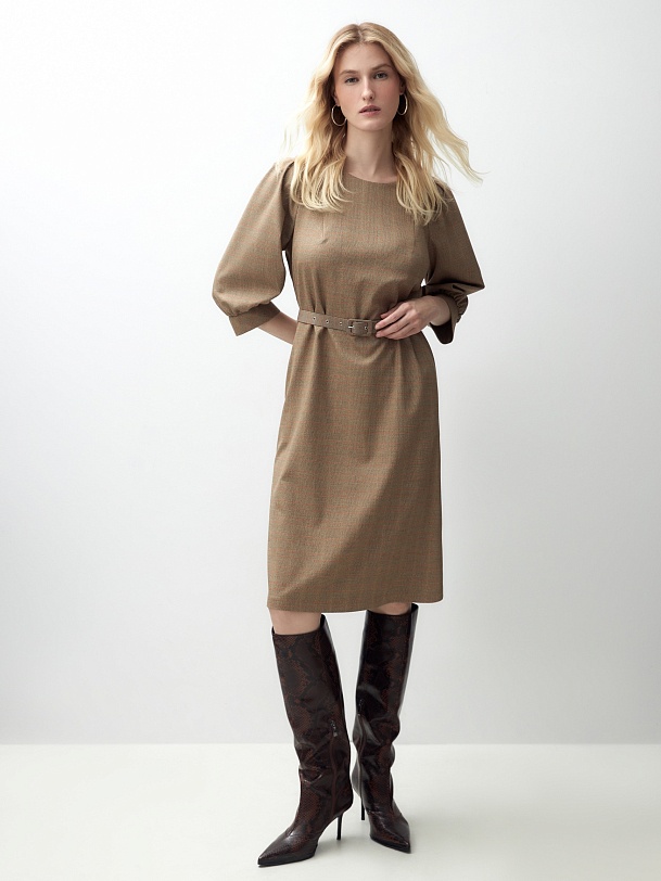 Платье-трапеция из костюмной ткани