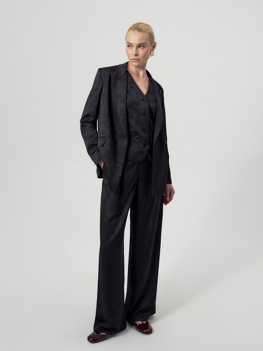 Жилет из жаккарда