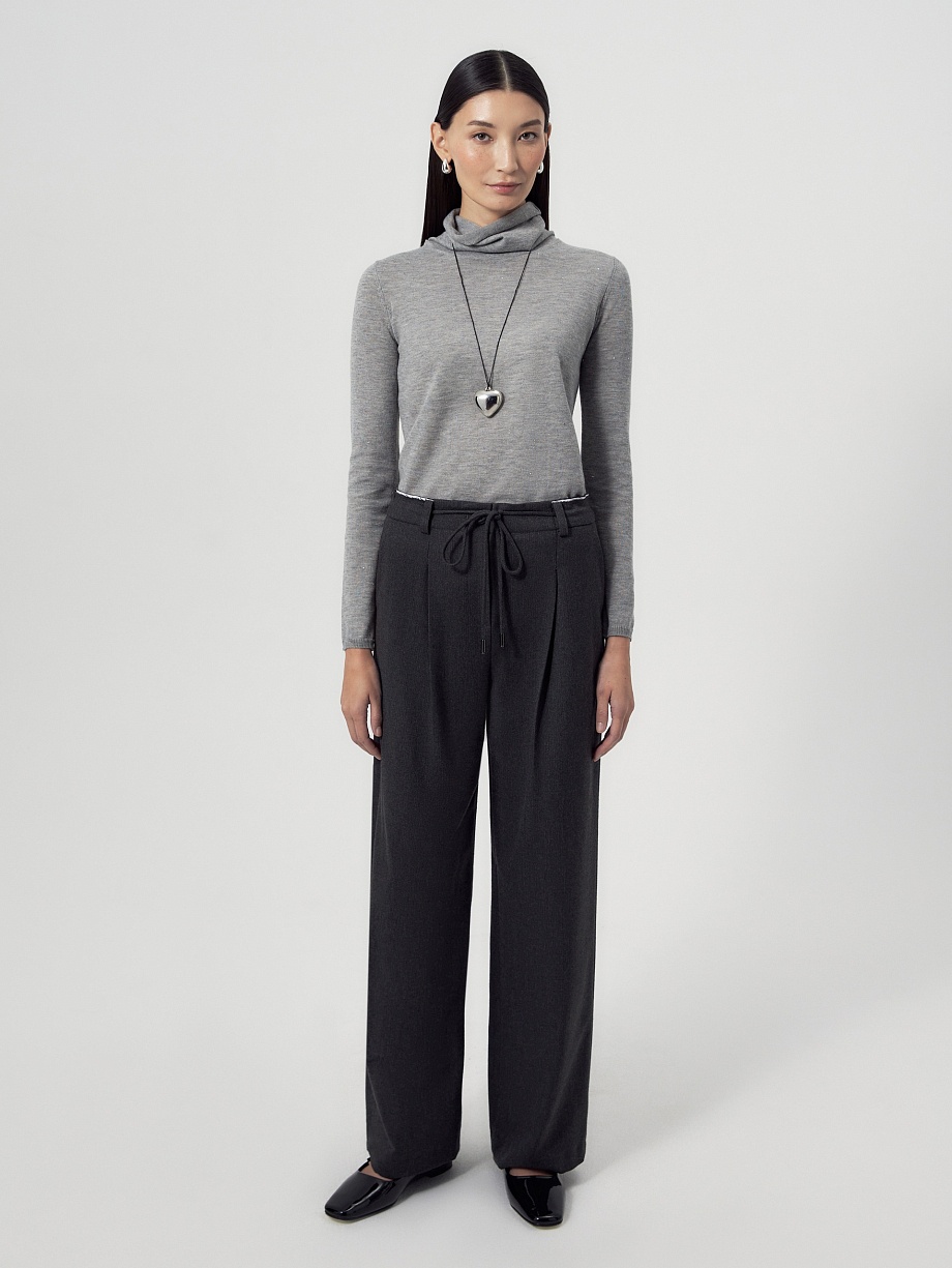 Брюки из костюмной ткани с открытым срезом