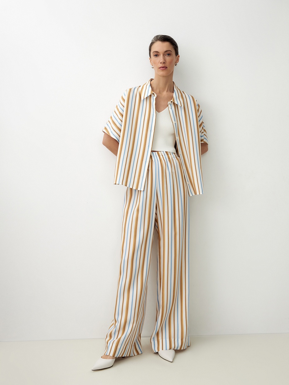 Широкие летние брюки из вискозы 