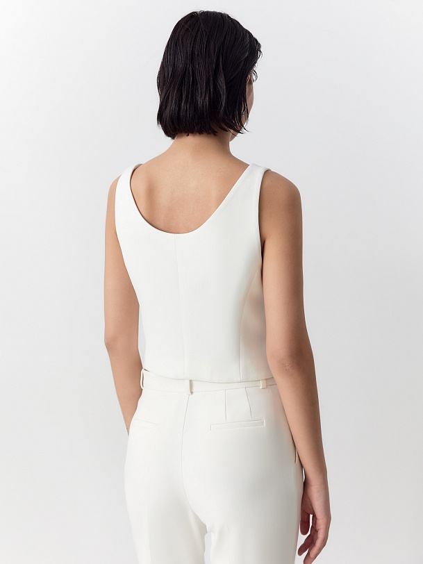 Прилегающий жилет из костюмной ткани