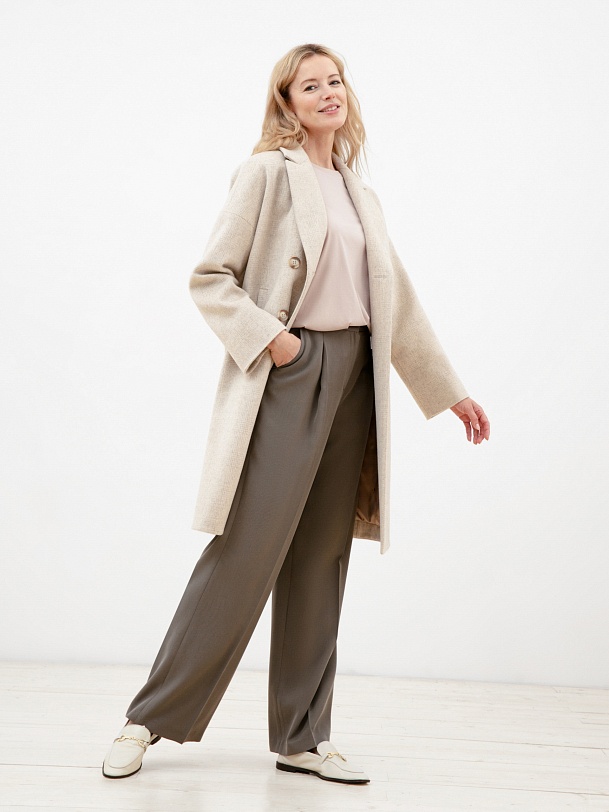 Шерстяное демисезонное пальто с мембраной