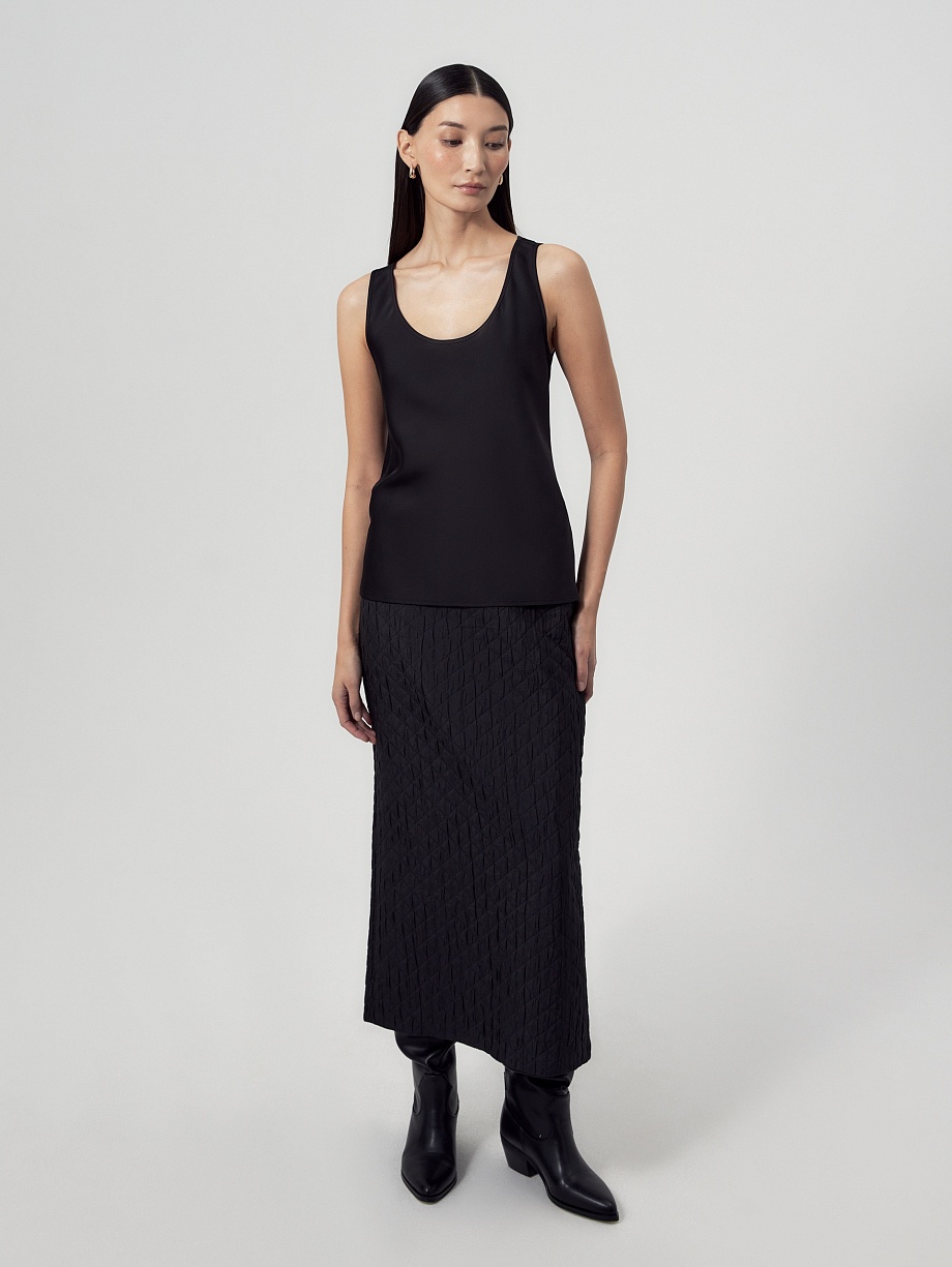 Топ из атласной ткани