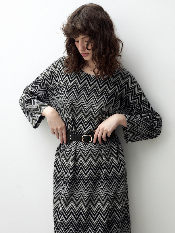 Трикотажное платье с принтом "миссони" и поясом