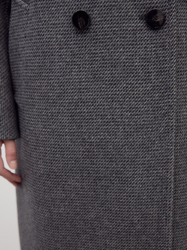 Шерстяное пальто с мембраной и утеплённой спинкой