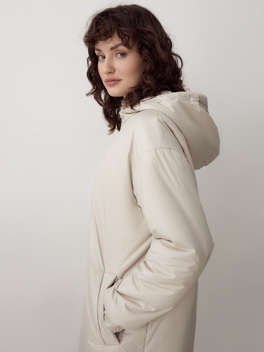 Пальто из плащевой ткани с капюшоном